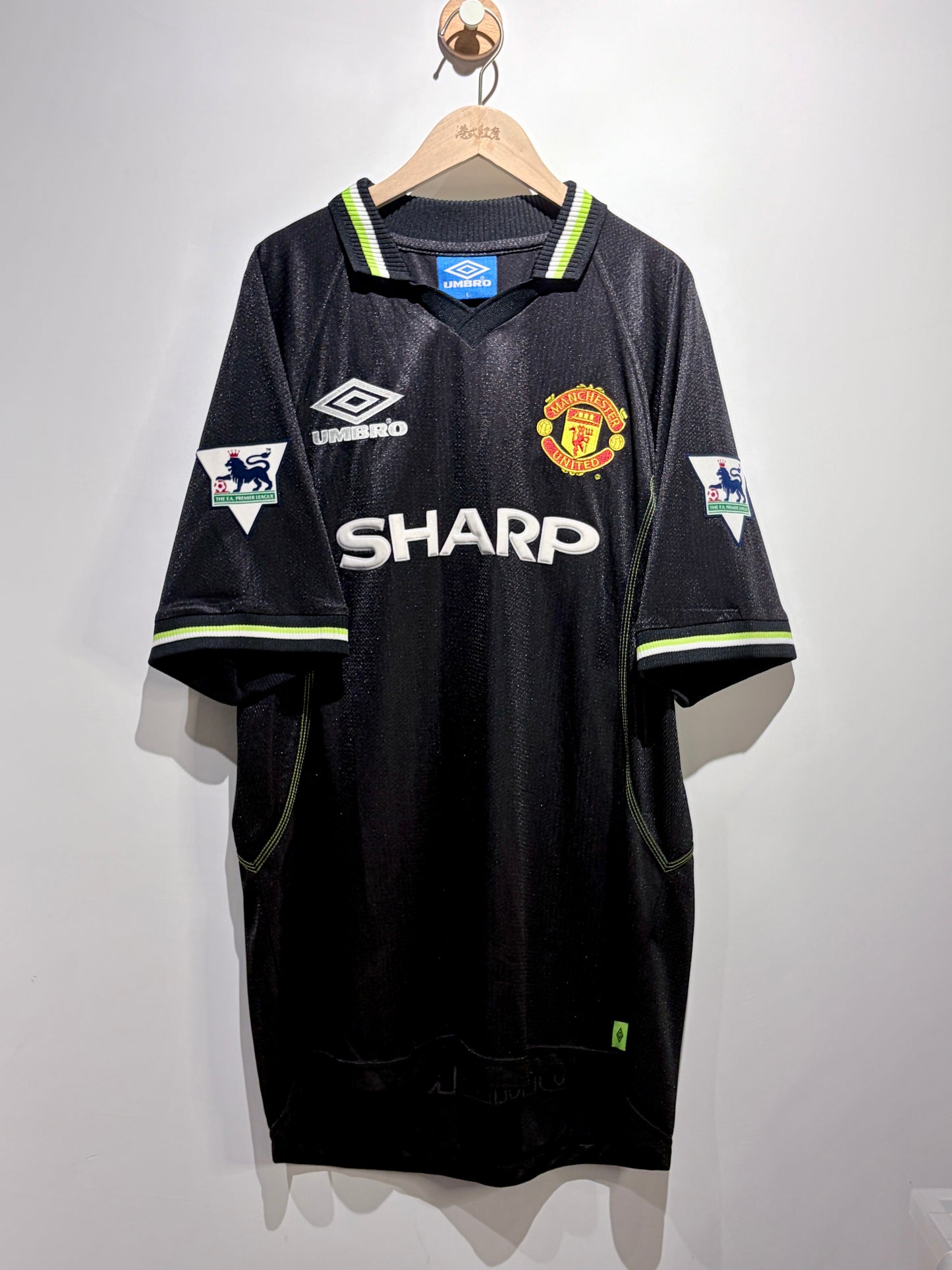 【復古】曼聯1998/1999原年第三作客球衣【史譚】｜Manchester United Third Shirt【Stam】1998/1999