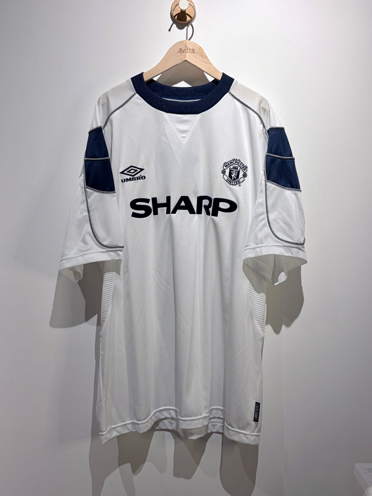 【復古】曼聯1999/2000 原年第三作客球衣｜Manchester United Third Shirt 1999/2000